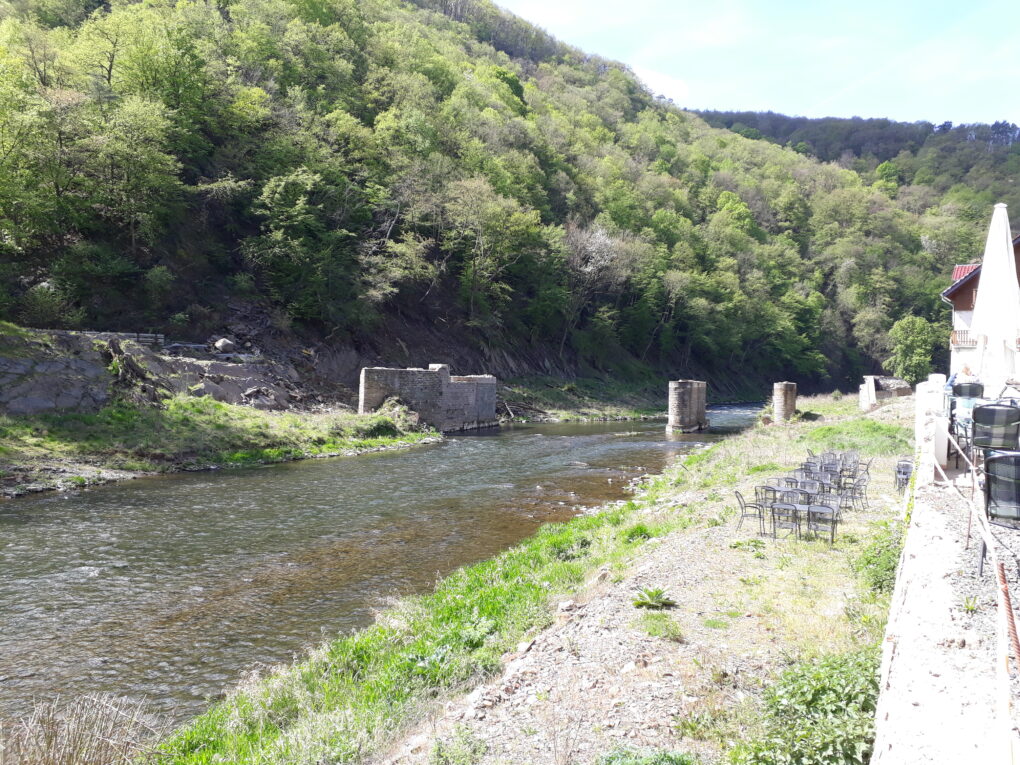 Hilfe für betroffene Menschen der Hochwasserkatastrophe